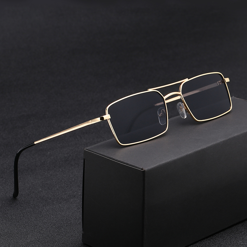 Street Fashion Brands - New Women Brands Design Anti-Reflective Mirror
