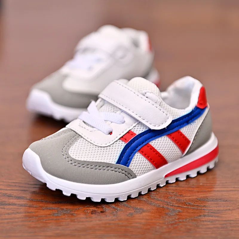 Street Fashion Boy - Fashion Mesh Breathable Children Sports Shoes