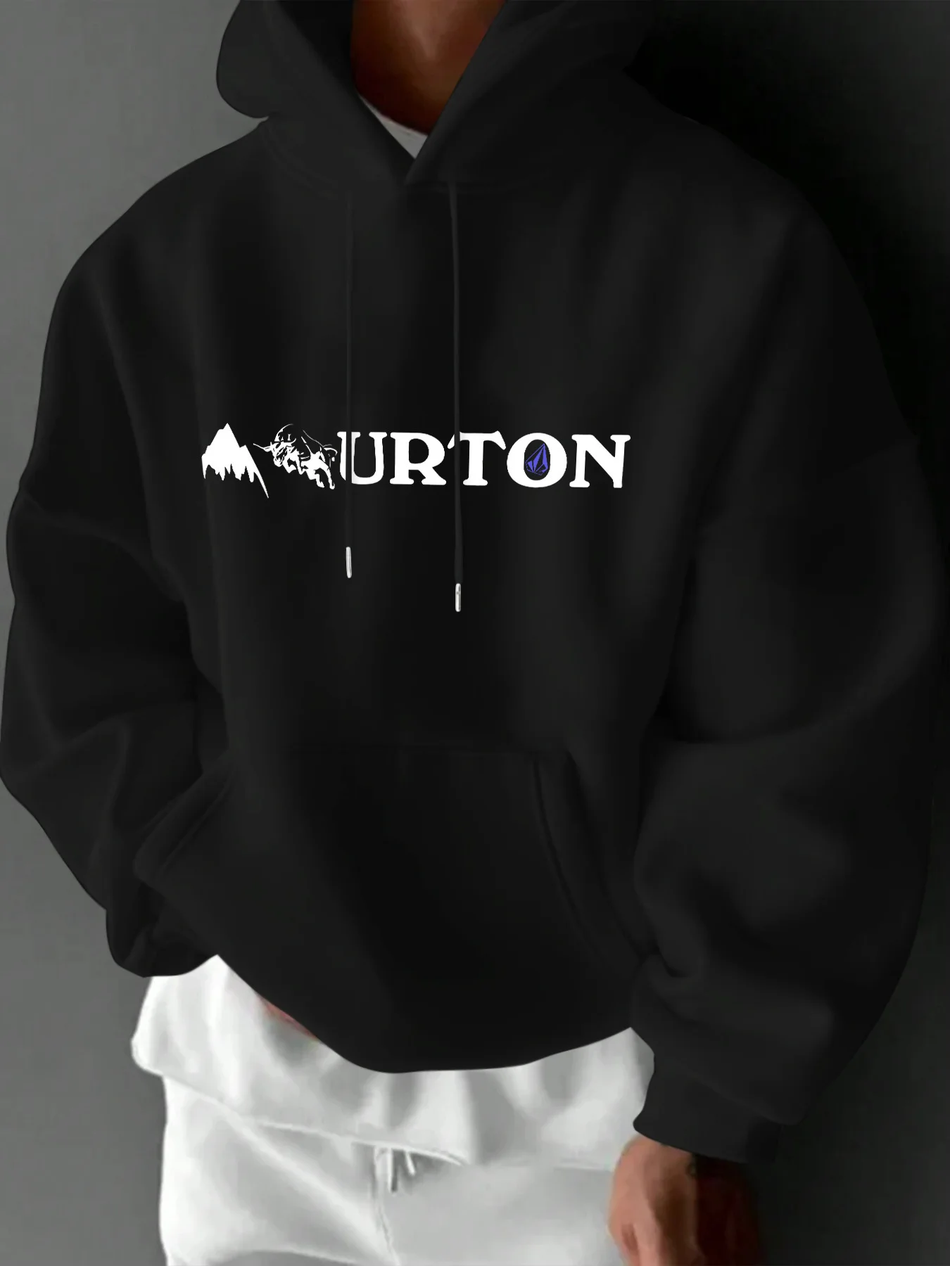 Street Fashion Essentials - 2026 New Fashionable Hooded Sweatshirt Simple