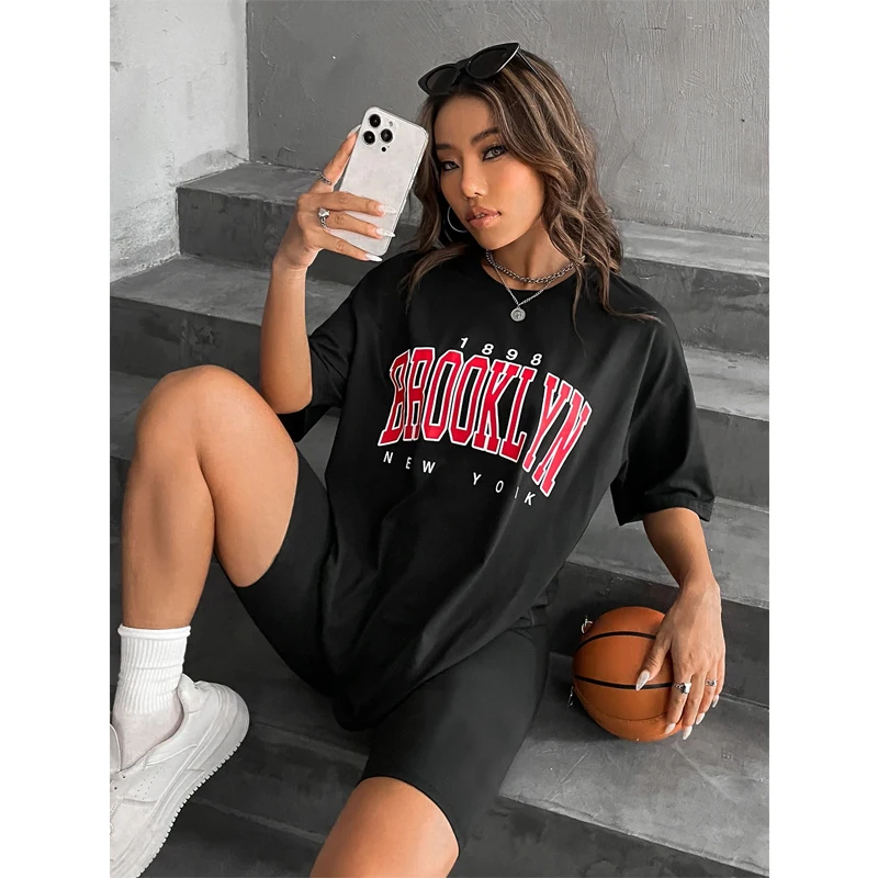 Fashion Vintage Womens T-Shirt - Street Fashion New York 2025 评论和价格