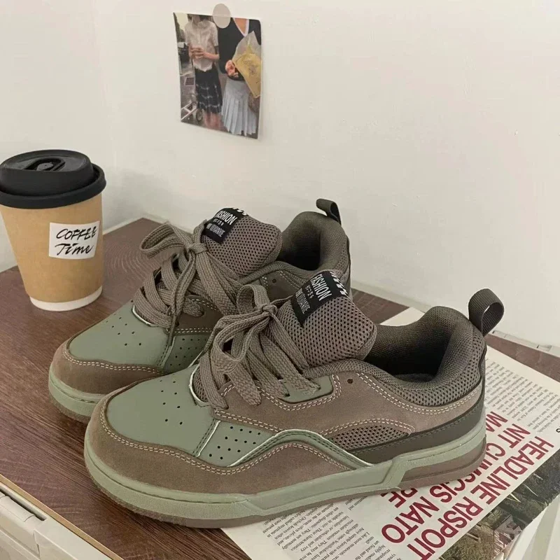 Fashion Vintage Sneakers Men A - Street Fashion American 评论和价格