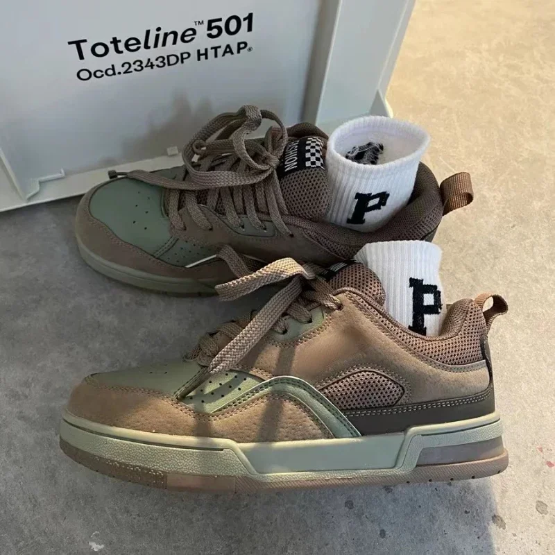 Fashion Vintage Sneakers Men A - Street Fashion American 评论和价格