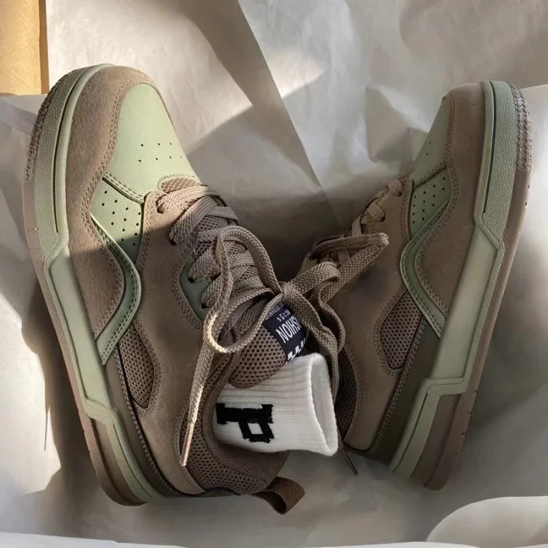 Fashion Vintage Sneakers Men A - Street Fashion American 评论和价格