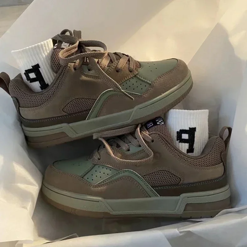 Fashion Vintage Sneakers Men A - Street Fashion American 评论和价格